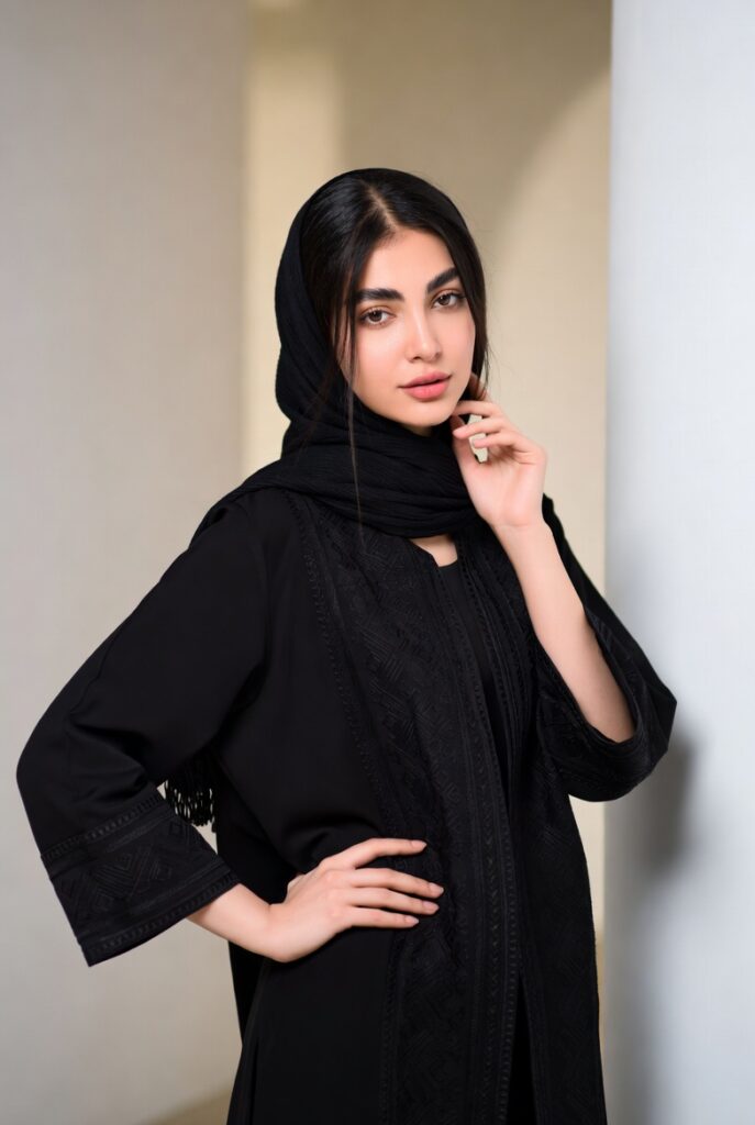 مدل کیست و چه وظیفه ای دارد؟