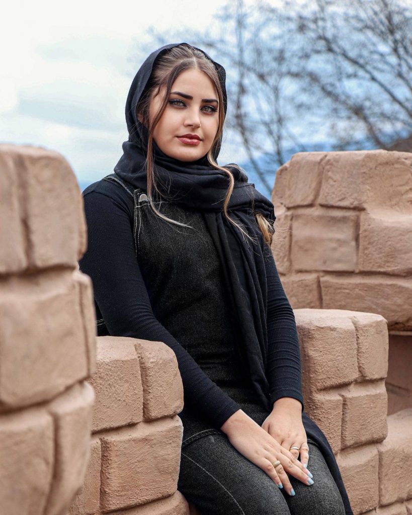 مدلینگ دختر ایرانی