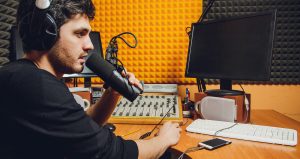 شرایط شرکت در تست گویندگی خرم آباد