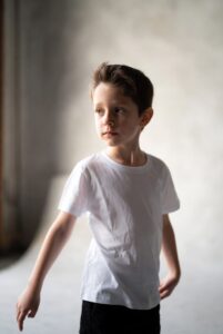 نقش آژانس مدلینگ در افزایش درآمد مدلینگ کودک