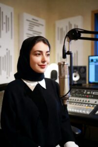 استخدام گوینده آنلاین چیست؟